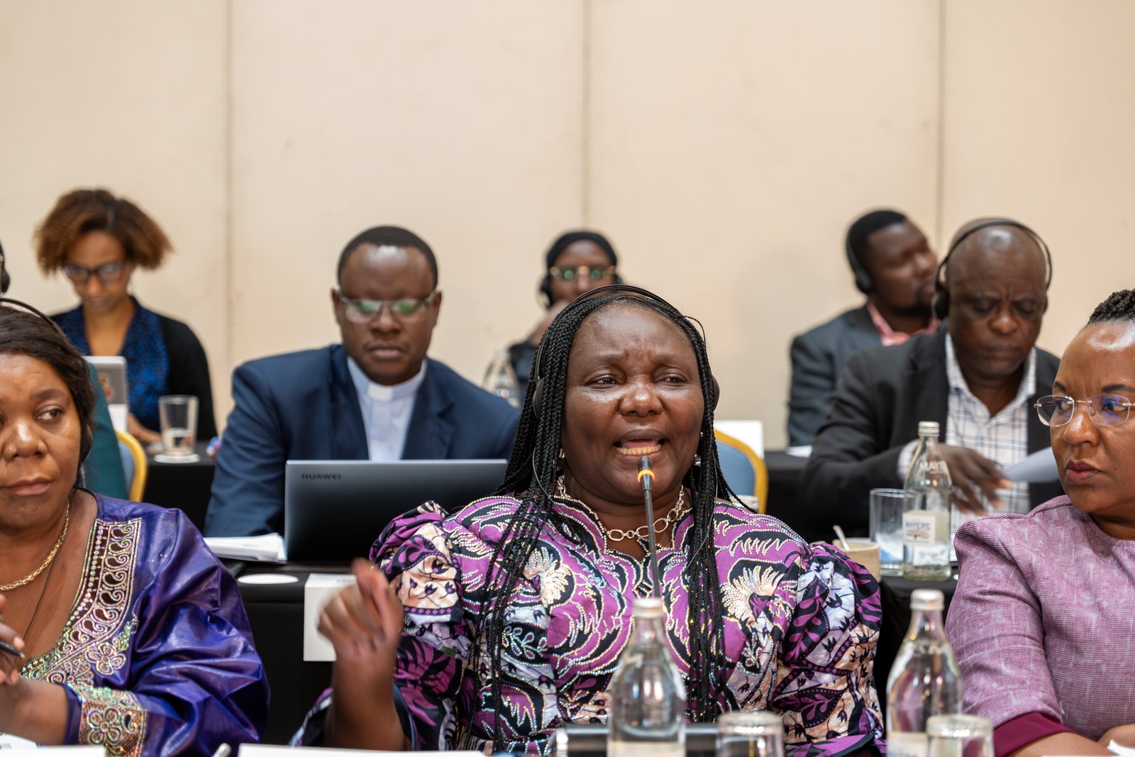 Photo de participation : La Coordinatrice du RIO ASBL participe à une conférence régionale sur la paix dans les Grands Lacs
